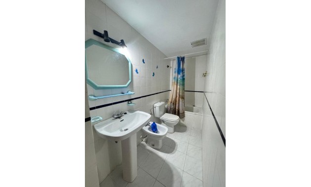 Sale - Apartment / flat -
Torrevieja - La veleta