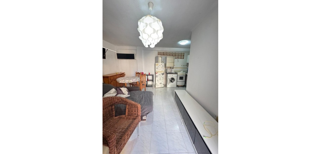 Sale - Apartment / flat -
Torrevieja - La veleta