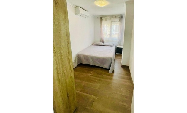 Herverkoop - Appartement / flat -
Torrevieja - Playa de los Naufragos