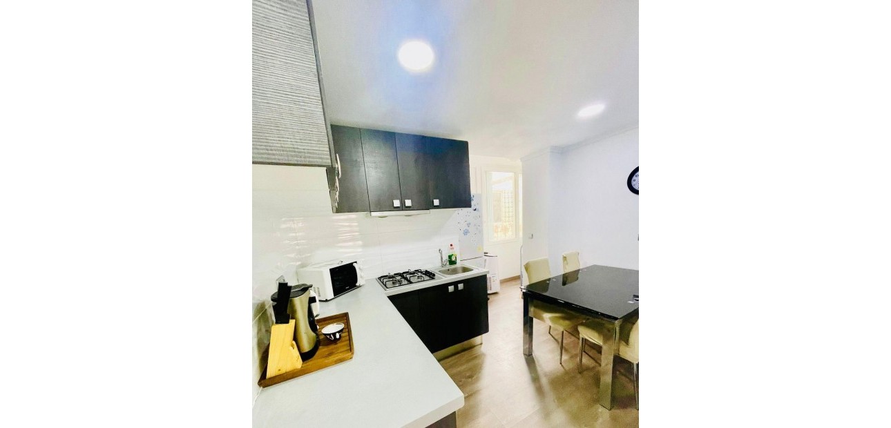 Herverkoop - Appartement / flat -
Torrevieja - Playa de los Naufragos