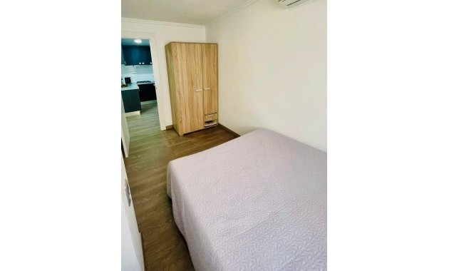 Herverkoop - Appartement / flat -
Torrevieja - Playa de los Naufragos