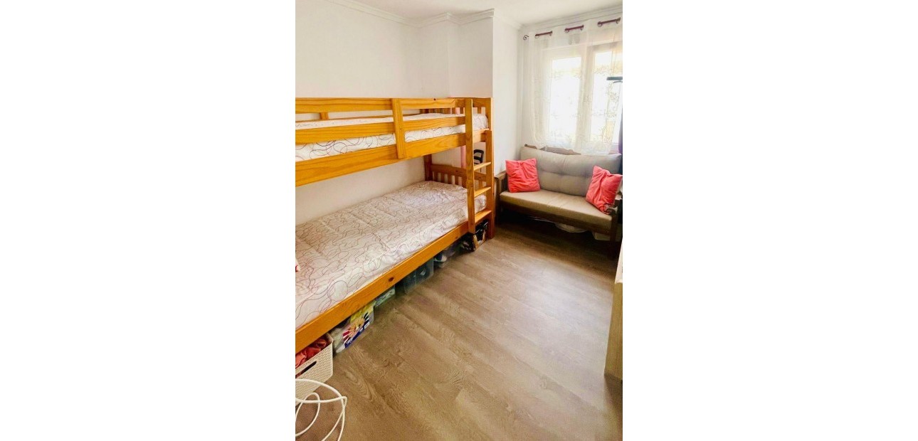 Herverkoop - Appartement / flat -
Torrevieja - Playa de los Naufragos
