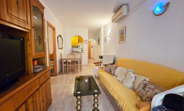 Herverkoop - Appartement / flat -
Torrevieja - Estacion de autobuses