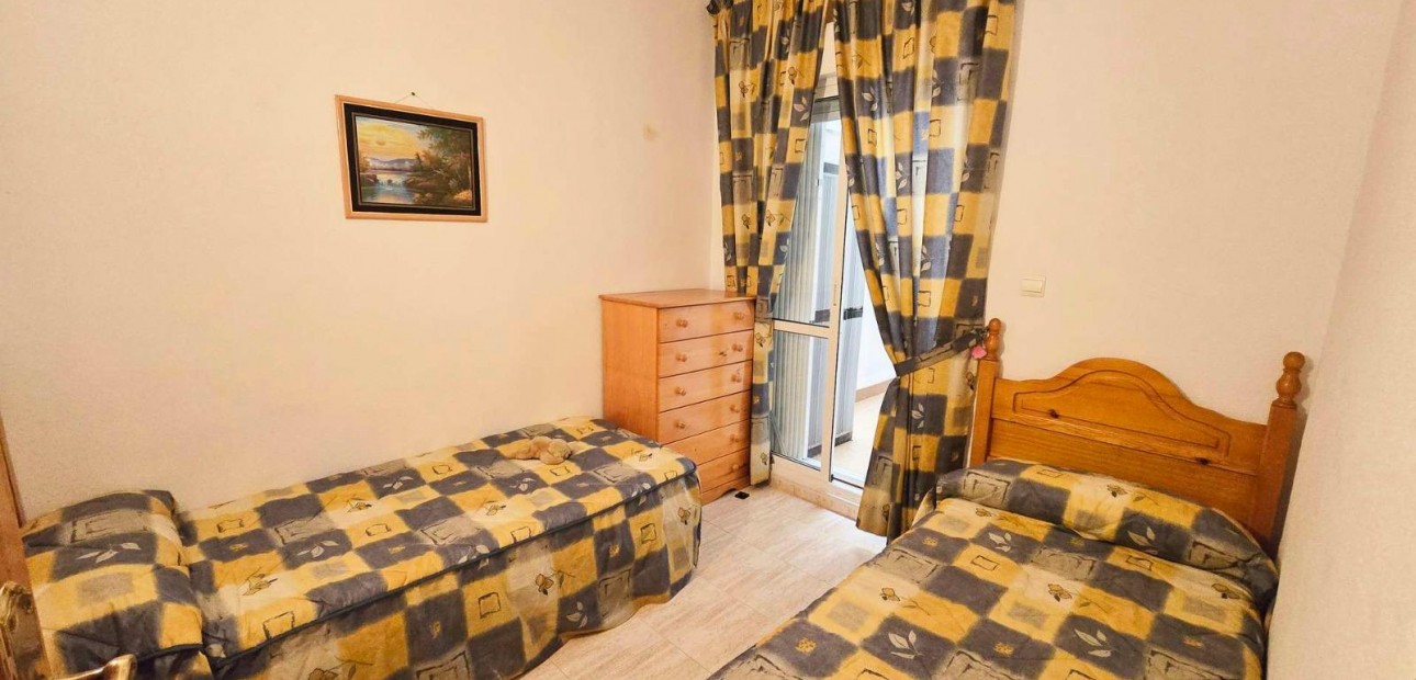 Herverkoop - Appartement / flat -
Torrevieja - Estacion de autobuses