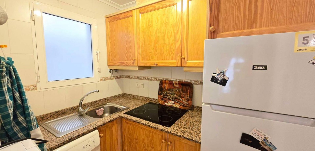 Herverkoop - Appartement / flat -
Torrevieja - Estacion de autobuses