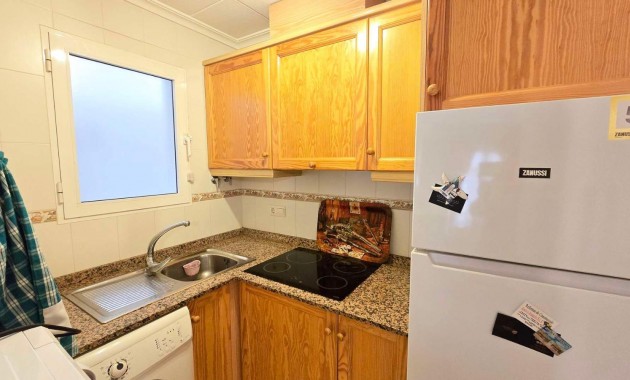 Herverkoop - Appartement / flat -
Torrevieja - Estacion de autobuses