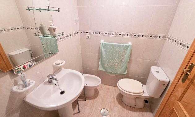 Herverkoop - Appartement / flat -
Torrevieja - Estacion de autobuses