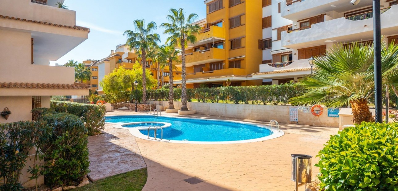 Herverkoop - Appartement / flat -
Cabo Roig - Costa blanca