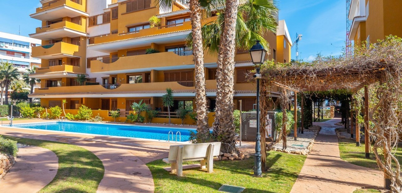Herverkoop - Appartement / flat -
Cabo Roig - Costa blanca