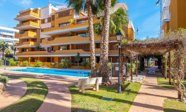 Herverkoop - Appartement / flat -
Cabo Roig - Costa blanca