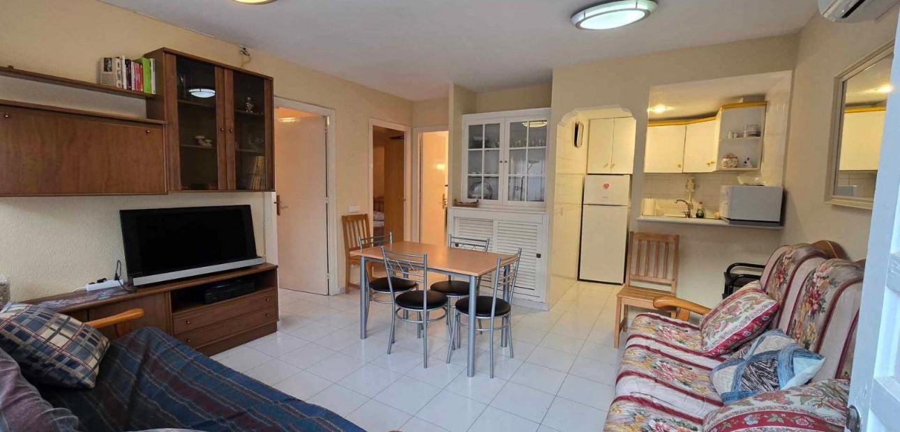 Herverkoop - Appartement / flat -
Torrevieja - Playa de los locos
