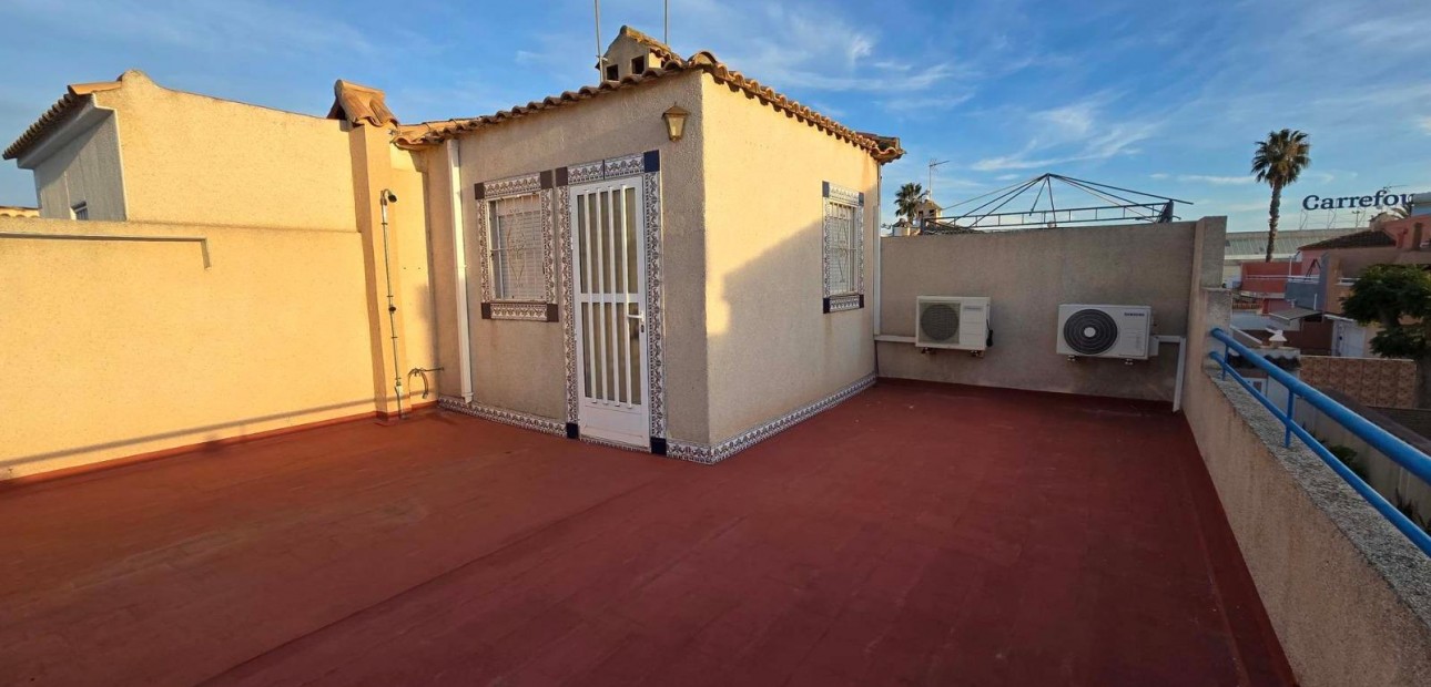 Herverkoop - Appartement / flat -
Torrevieja - Playa de los locos
