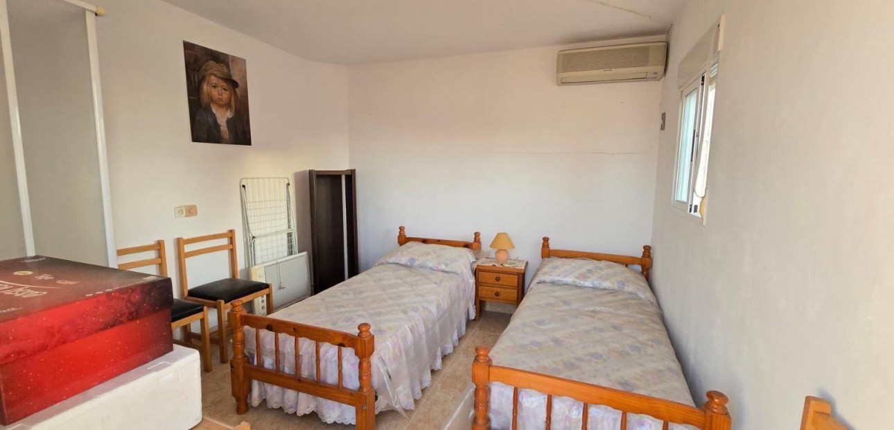 Herverkoop - Appartement / flat -
Torrevieja - Playa de los locos