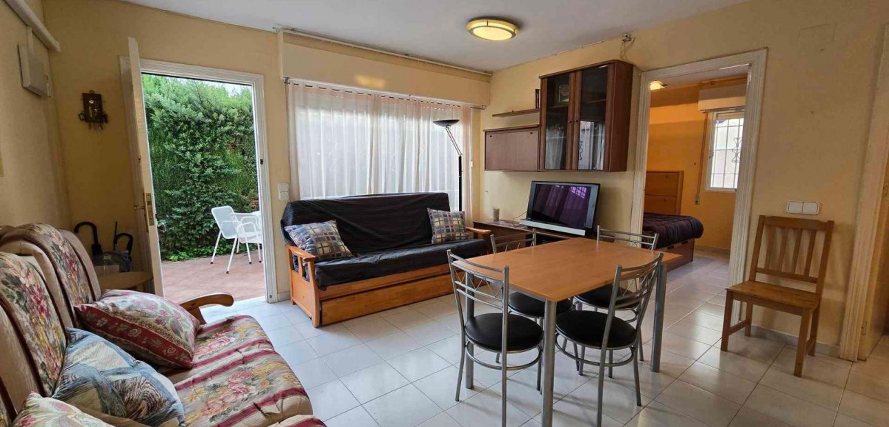 Herverkoop - Appartement / flat -
Torrevieja - Playa de los locos