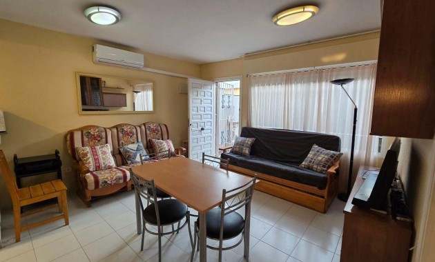 Herverkoop - Appartement / flat -
Torrevieja - Playa de los locos