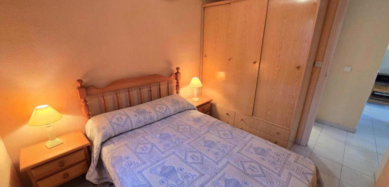 Herverkoop - Appartement / flat -
Torrevieja - Playa de los locos