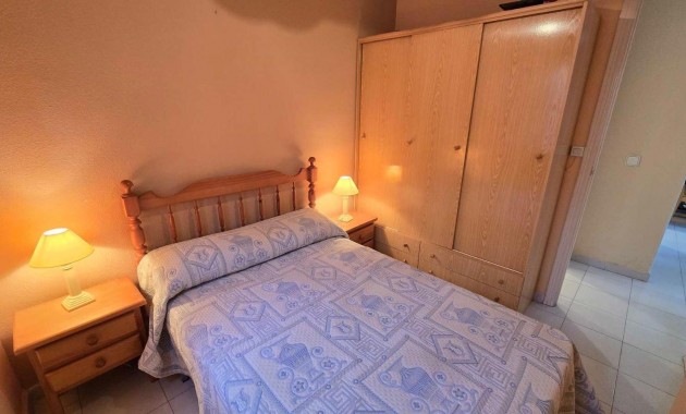 Herverkoop - Appartement / flat -
Torrevieja - Playa de los locos