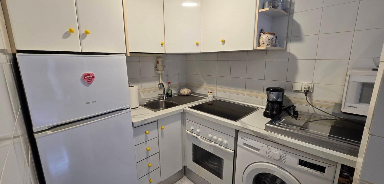 Herverkoop - Appartement / flat -
Torrevieja - Playa de los locos