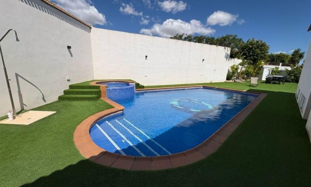 Herverkoop - Villa -
Torrevieja - Los Balcones - Los Altos del Edén