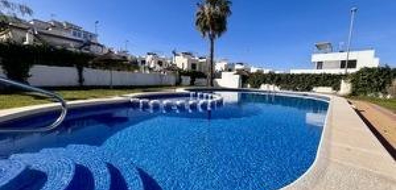 Sale - Terraced house -
Orihuela Costa - Las Filipinas