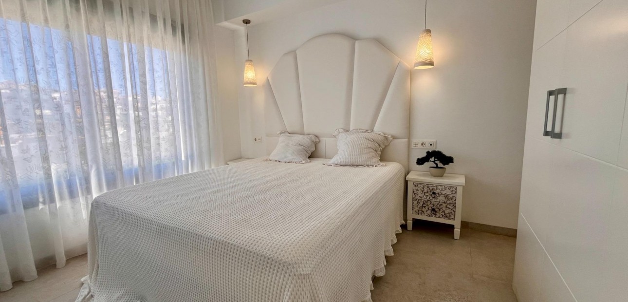 Sale - Terraced house -
Orihuela Costa - Las Filipinas