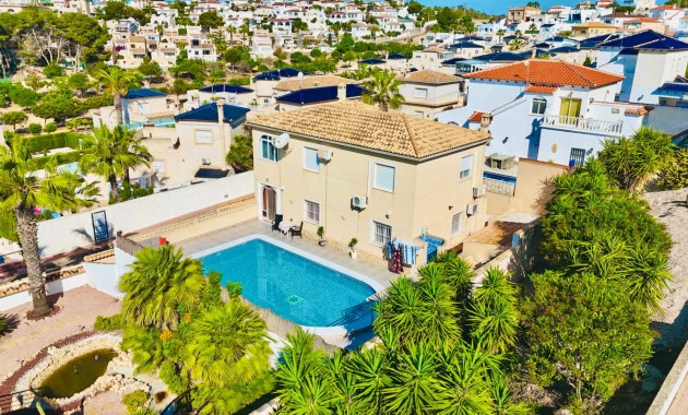 Herverkoop - Villa -
Orihuela Costa - Las Filipinas