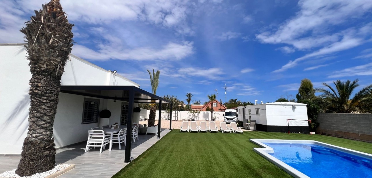 Herverkoop - 5. Finca / Country Property -
Elche Pedanías - La Marina