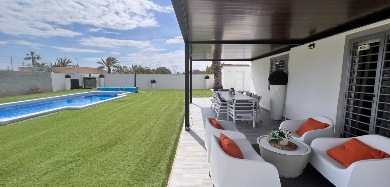 Herverkoop - 5. Finca / Country Property -
Elche Pedanías - La Marina