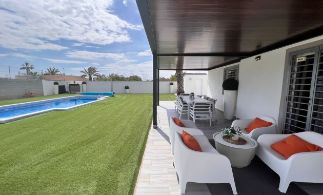 Herverkoop - 5. Finca / Country Property -
Elche Pedanías - La Marina