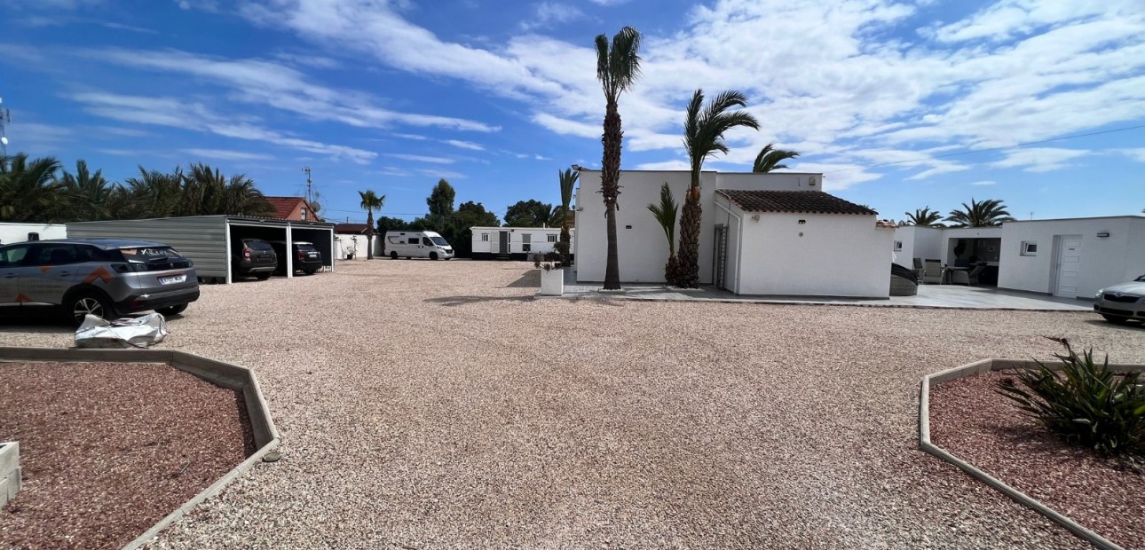Herverkoop - 5. Finca / Country Property -
Elche Pedanías - La Marina