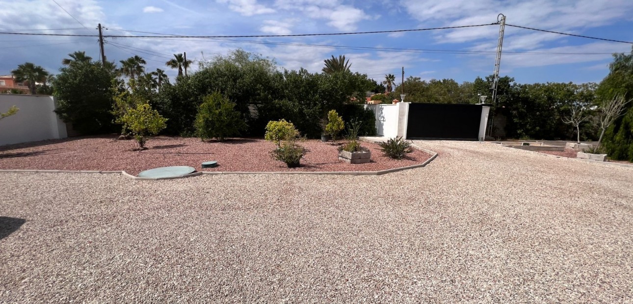 Herverkoop - 5. Finca / Country Property -
Elche Pedanías - La Marina