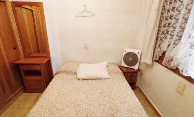 Herverkoop - Appartement / flat -
Torrevieja - Estacion de autobuses