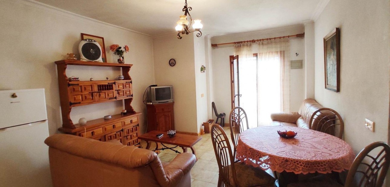 Herverkoop - Appartement / flat -
Torrevieja - Estacion de autobuses