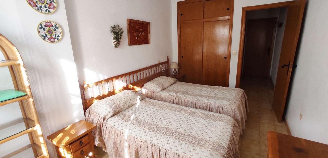 Herverkoop - Appartement / flat -
Torrevieja - Estacion de autobuses