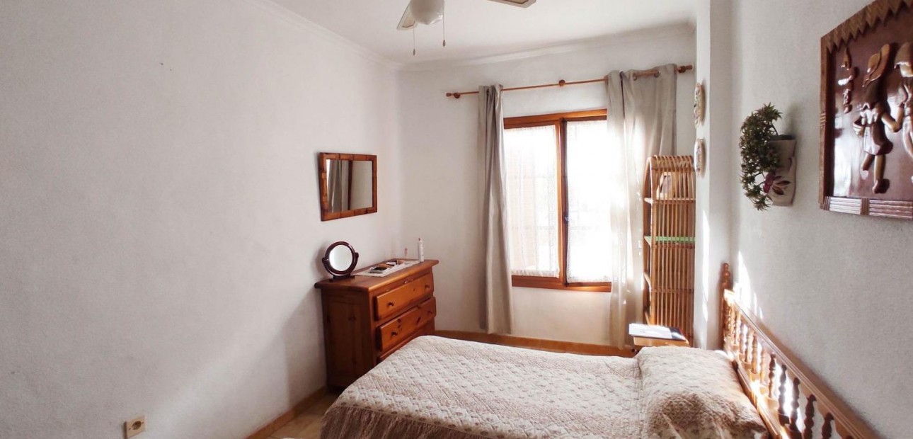 Herverkoop - Appartement / flat -
Torrevieja - Estacion de autobuses