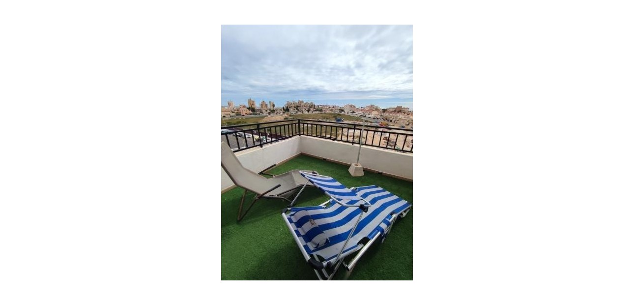 Sale - Apartment / flat -
Torrevieja - Torreblanca