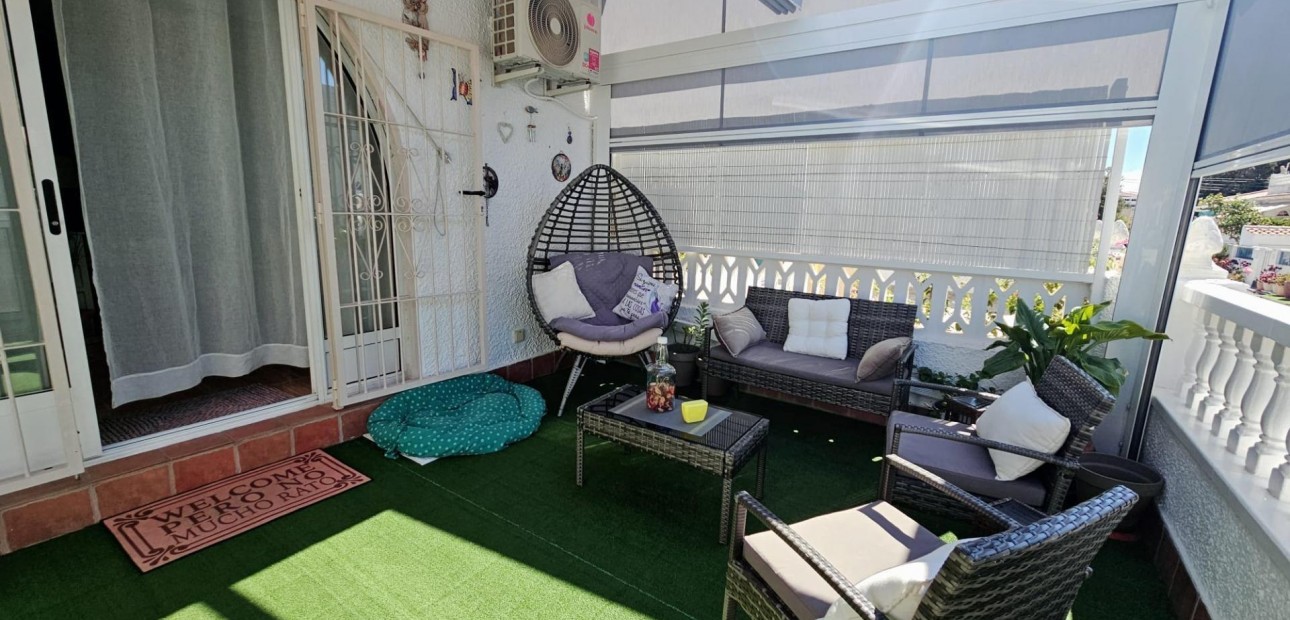 Sale - Bungalow -
Torrevieja - La Siesta - El Salado - Torreta