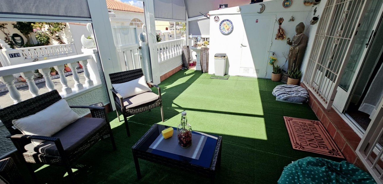 Sale - Bungalow -
Torrevieja - La Siesta - El Salado - Torreta