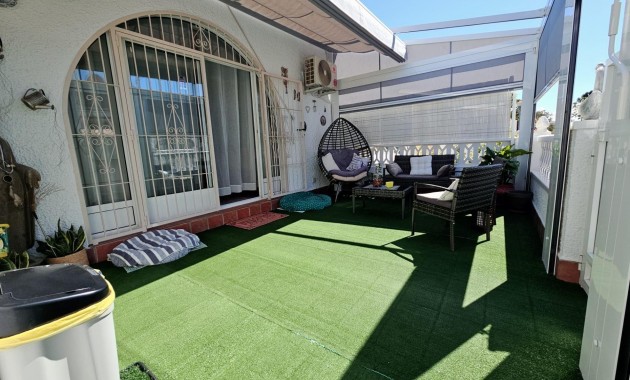 Sale - Bungalow -
Torrevieja - La Siesta - El Salado - Torreta