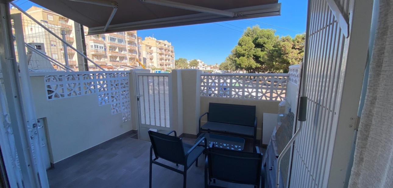 Venta - Bungalow -
Torrevieja - Playa del cura