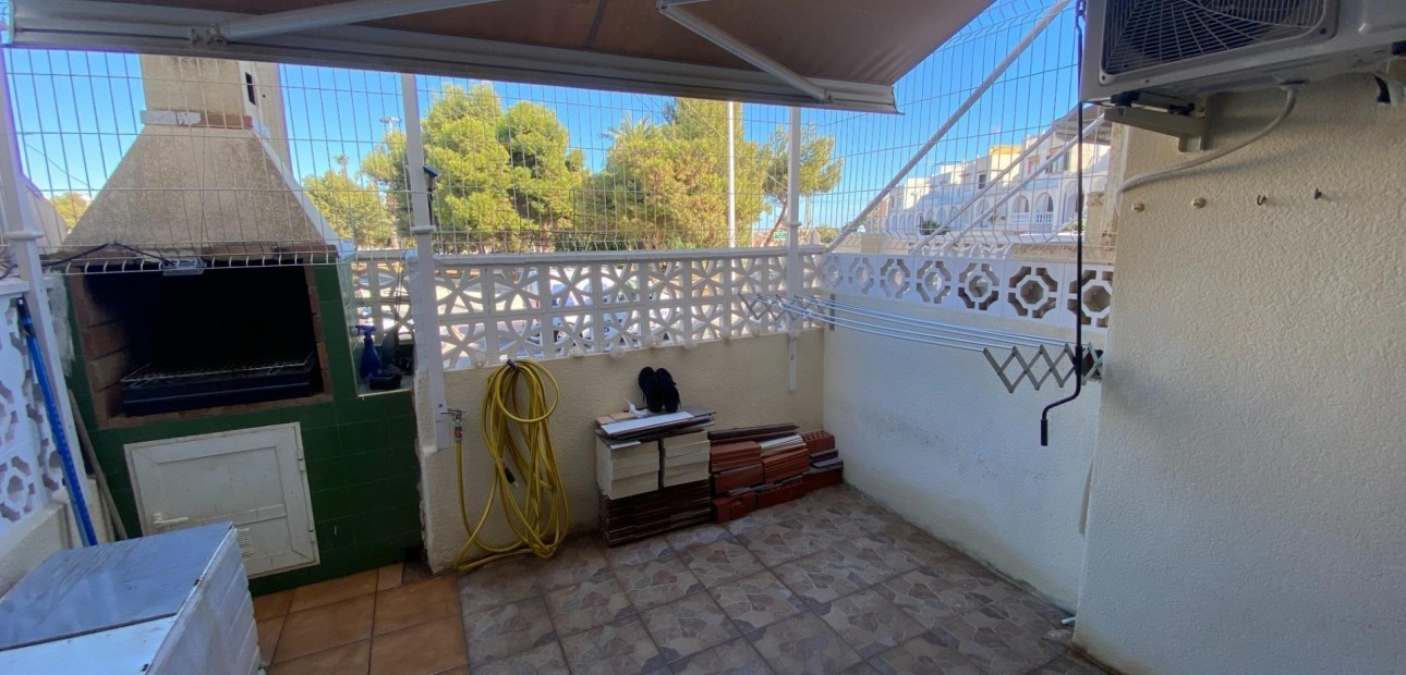 Venta - Bungalow -
Torrevieja - Playa del cura