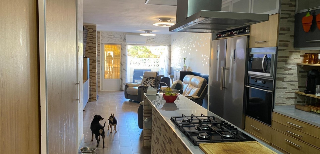 Venta - Bungalow -
Torrevieja - Playa del cura