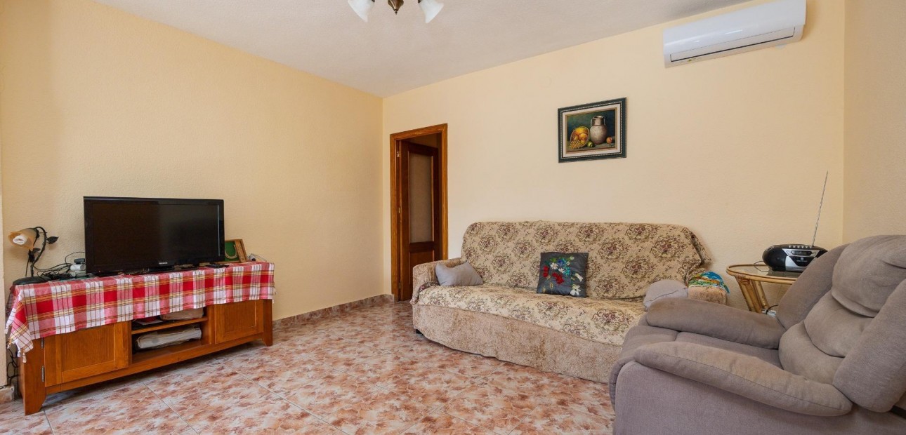 Herverkoop - Penthouse -
Torrevieja - Playa del cura