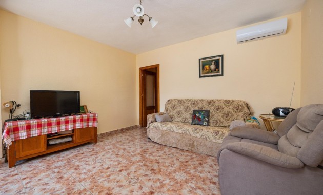 Herverkoop - Penthouse -
Torrevieja - Playa del cura