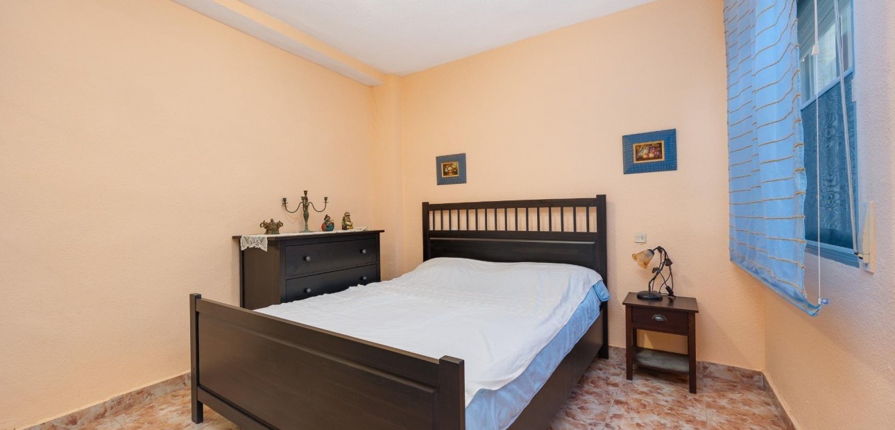 Herverkoop - Penthouse -
Torrevieja - Playa del cura