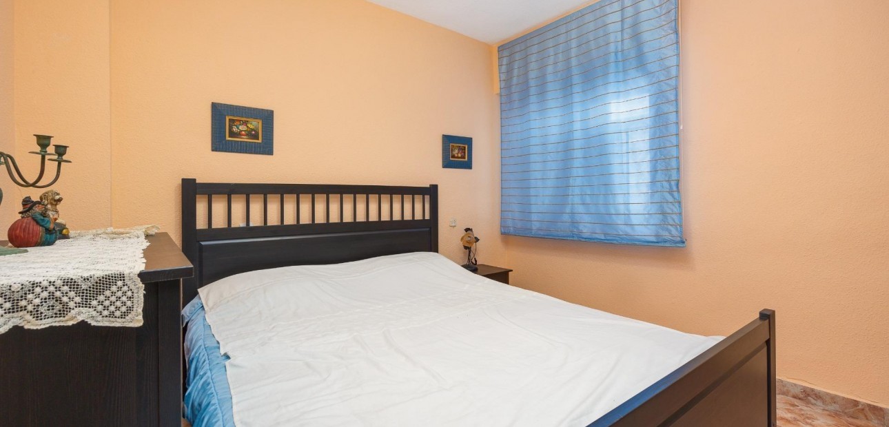 Herverkoop - Penthouse -
Torrevieja - Playa del cura