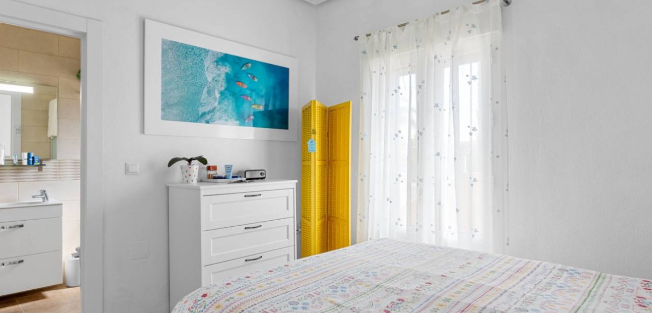 Sale - Villa -
Ciudad Quesada