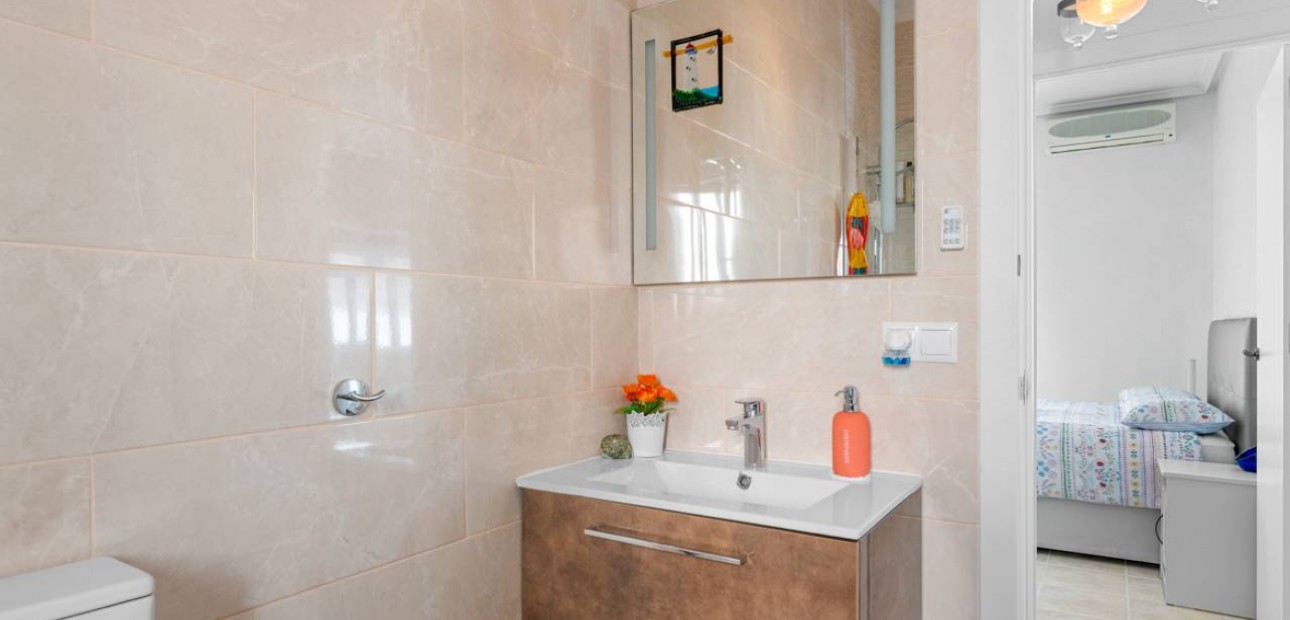 Sale - Villa -
Ciudad Quesada