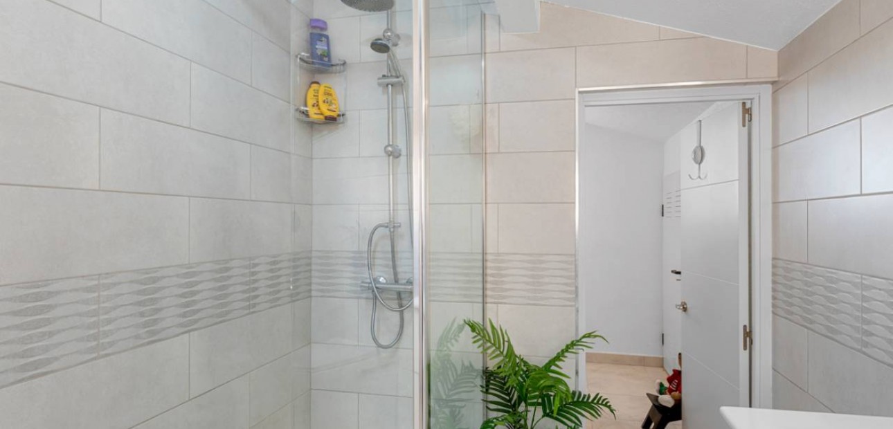 Sale - Villa -
Ciudad Quesada
