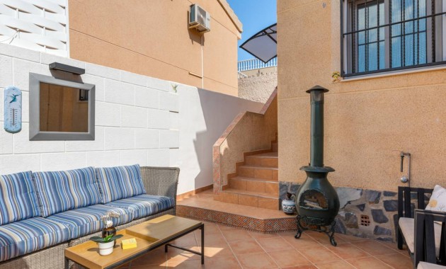Sale - Villa -
Ciudad Quesada